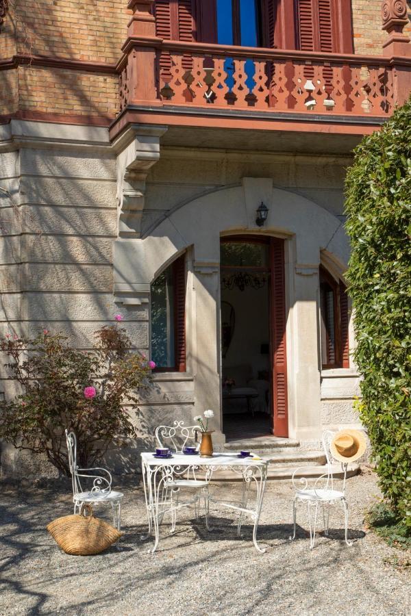 Villino Liberty Apartment Чернобио Екстериор снимка