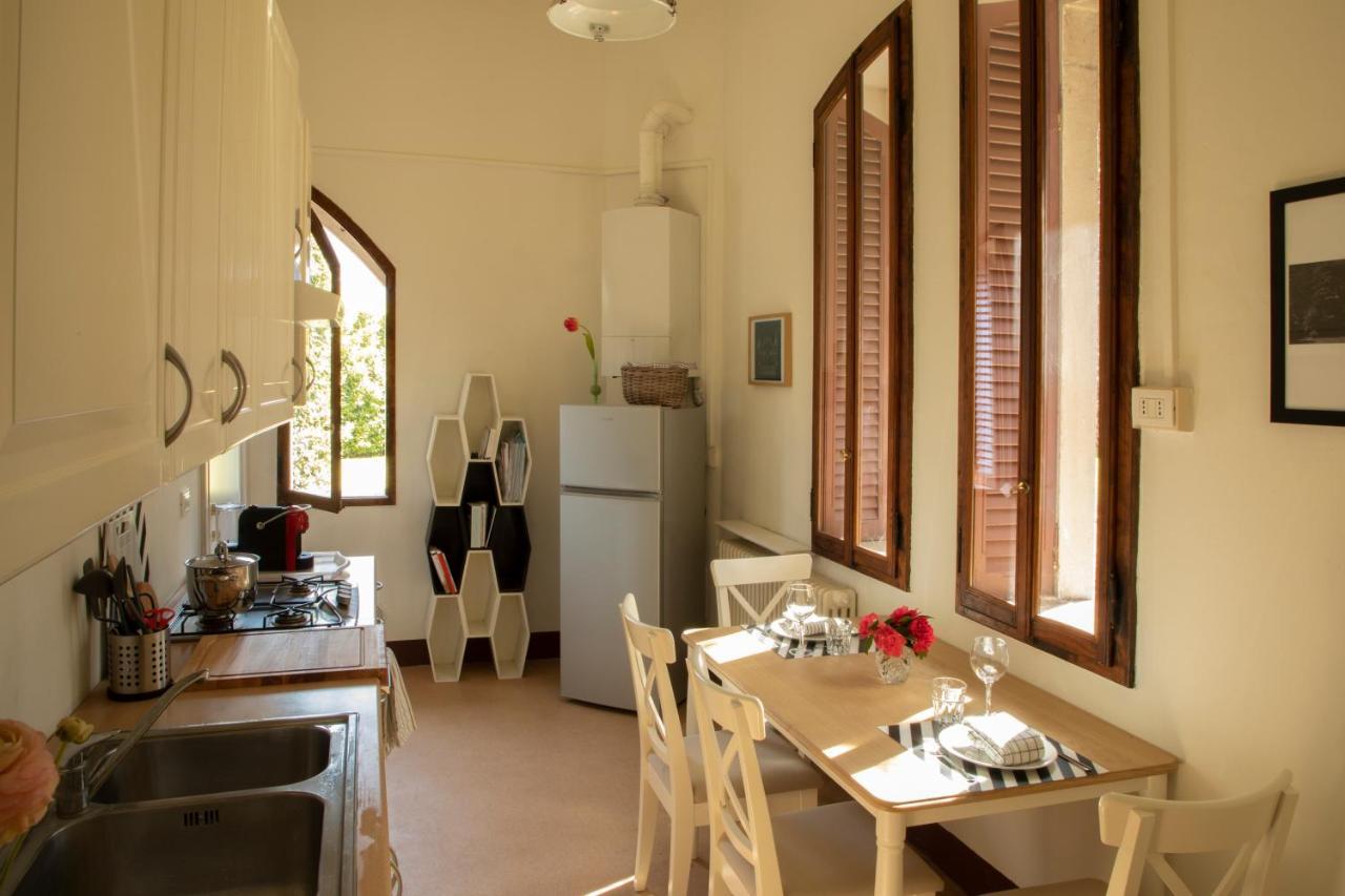 Villino Liberty Apartment Чернобио Екстериор снимка