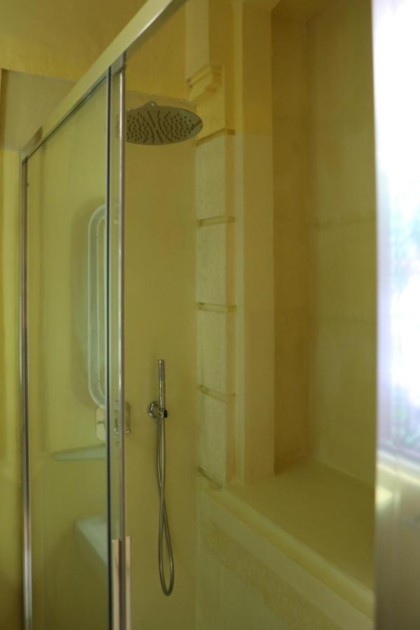Villino Liberty Apartment Чернобио Екстериор снимка